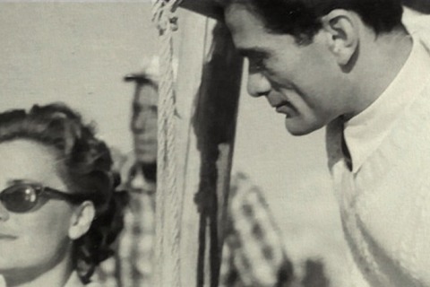 Pasolini con Maria Seccardi. Pier Paolo Pasolini e Maria Seccardi - Grado settembre 1957 © Archivio Giuseppe Zigaina