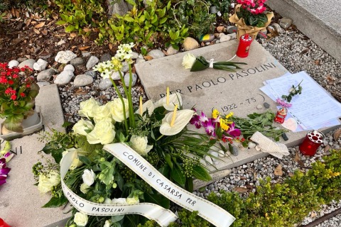 La tomba di Pier Paolo Pasolini presso il cimitero di Casarsa della Delizia